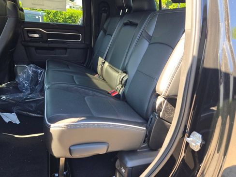 New 2026 RAM 2500 Laramie AWD/4WD image 26