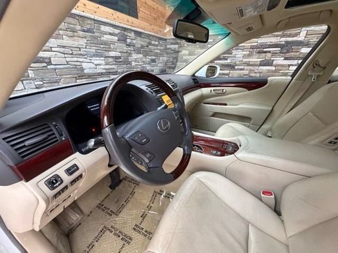 Used 2012 Lexus LS 460 AWD w/ Luxury Value Edition image 12