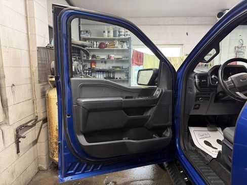 Used 2022 Ford F150 XLT w/ Equipment Group 302A High image 34