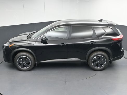 New 2026 Nissan Rogue SV image 37