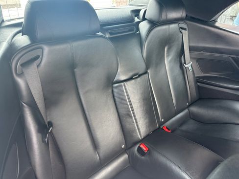 Used 2018 BMW 640i Convertible image 16