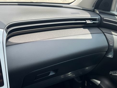 New 2024 Hyundai Tucson Limited image 28