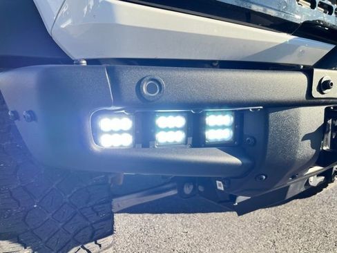 Used 2022 Ford Bronco Wildtrak image 4