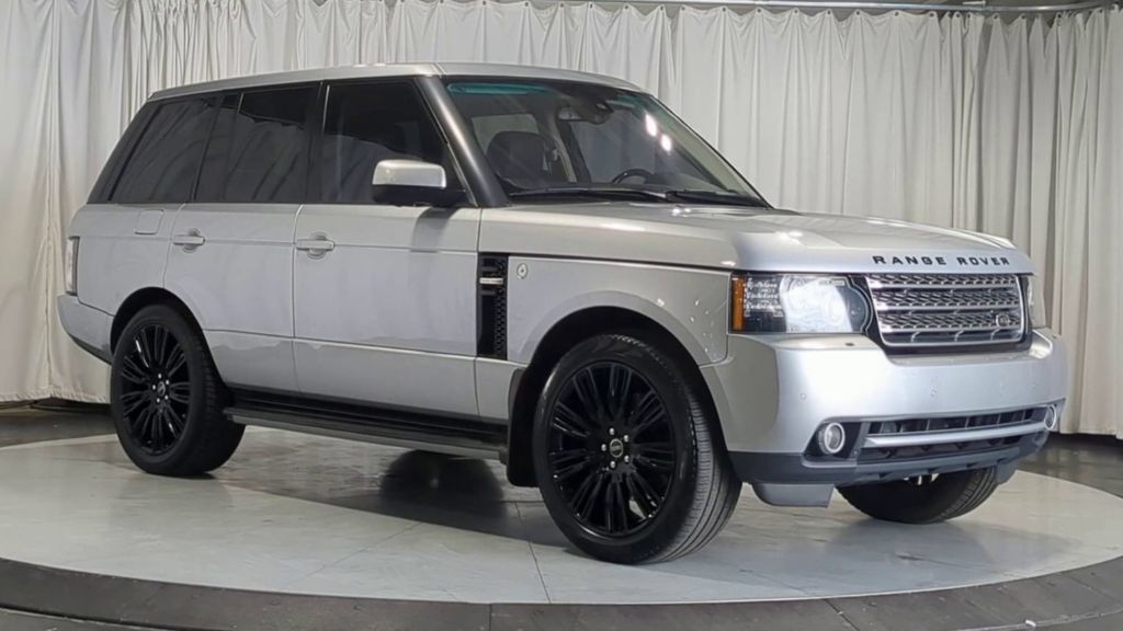 Used 2012 Land Rover Range Rover Supercharged AWD/4WD image 2