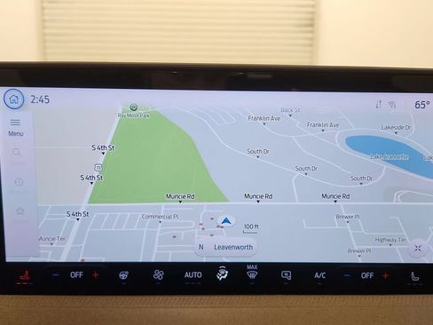 Used 2025 Ford Maverick Lariat image 27