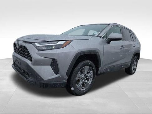 Used 2023 Toyota RAV4 XLE image 5