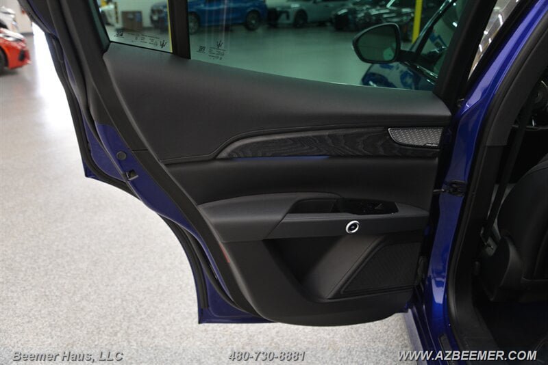 Used 2023 Maserati Grecale Modena AWD/4WD image 43