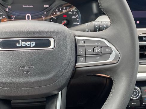 Used 2024 Jeep Compass Limited AWD/4WD image 15