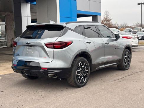 Used 2023 Chevrolet Blazer RS w/ Driver Confidence II Package image 3