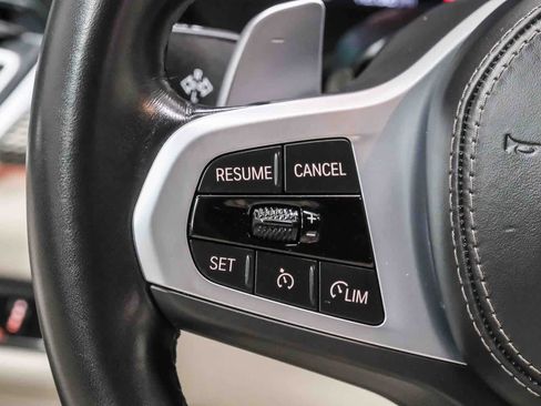 Used 2022 BMW X5 sDrive40i w/ M Sport Package RWD image 12