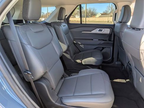 New 2025 Ford Explorer Active w/ Active Comfort Package image 25