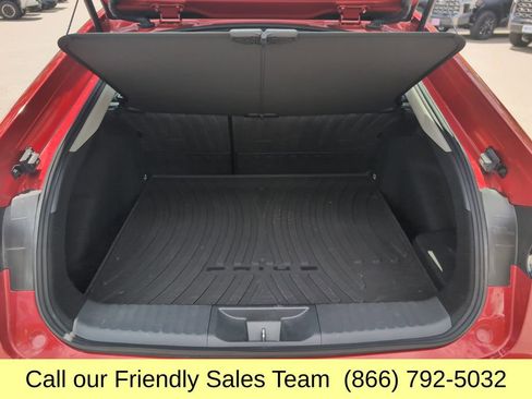 Used 2025 Toyota Prius XLE AWD/4WD image 22