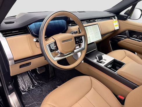 New 2026 Land Rover Range Rover Long Wheelbase SE AWD/4WD image 9