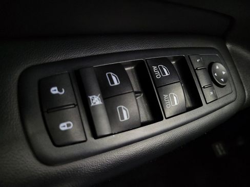 Used 2017 Jeep Grand Cherokee Limited w/ Luxury Group II image 27