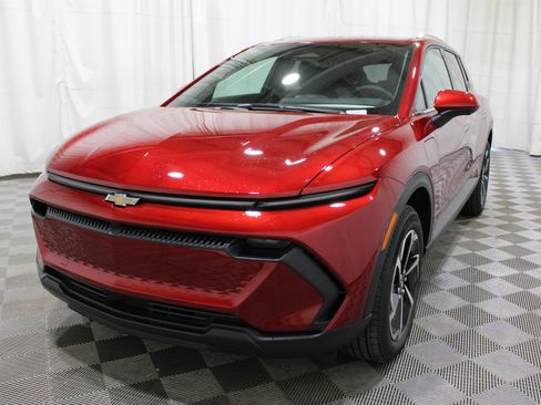 New 2026 Chevrolet Equinox EV LT image 38