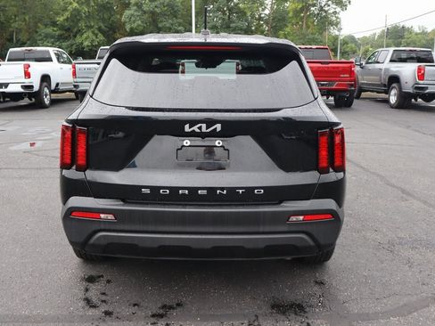 Used 2022 Kia Sorento LX image 33