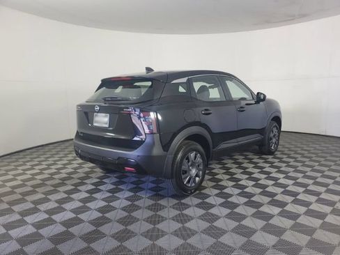 New 2026 Nissan Kicks SV FWD image 5