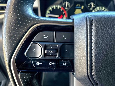 Used 2022 Toyota Tundra SR5 w/ SR5 Convenience Package image 15