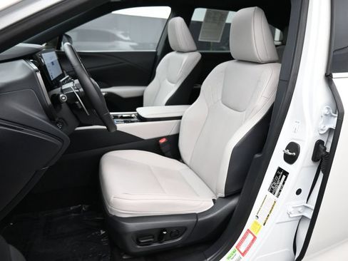 Used 2024 Lexus RX 350 Premium w/ Accessory Package (Z1) FWD image 16