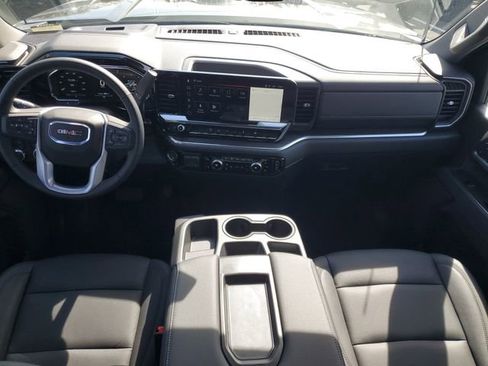 Used 2026 GMC Sierra 2500 SLT image 25