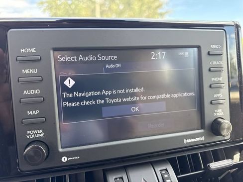 Used 2022 Toyota RAV4 XLE Premium AWD/4WD image 18