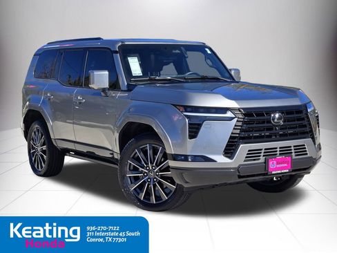Used 2024 Lexus GX 550 image 3