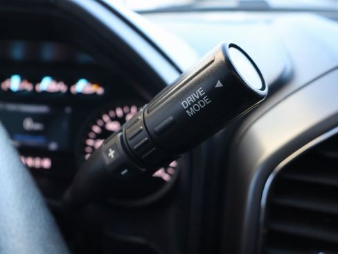 Used 2019 Ford F150 XLT w/ Equipment Group 302A Luxury image 8