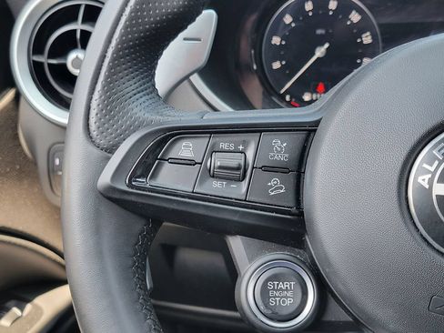 Used 2024 Alfa Romeo Stelvio Sprint RWD image 5