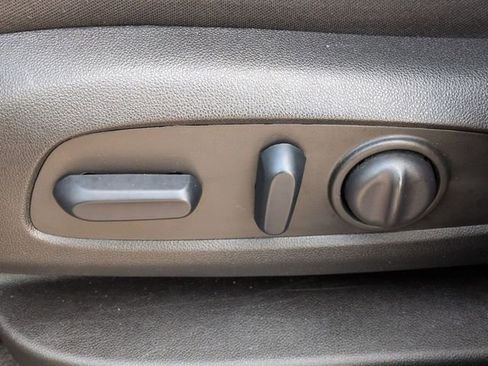 Used 2024 Chevrolet Equinox LT image 13