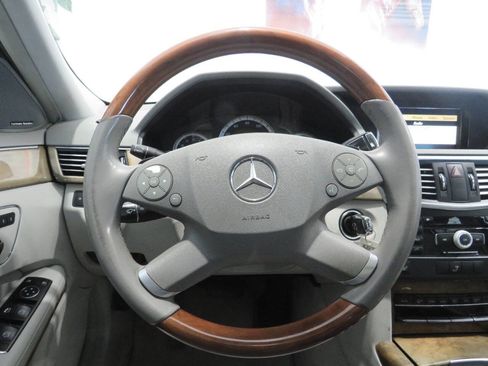 Used 2011 Mercedes-Benz E 350 4MATIC Wagon image 15