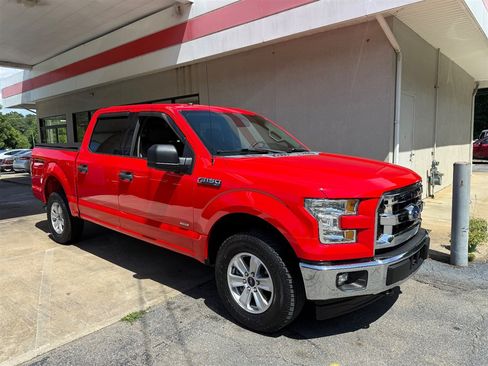 Used 2017 Ford F150 XLT AWD/4WD image 1