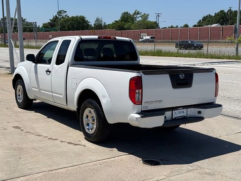Used 2019 Nissan Frontier S RWD image 10