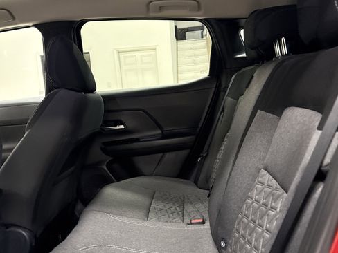 Used 2025 Nissan Kicks SV image 11