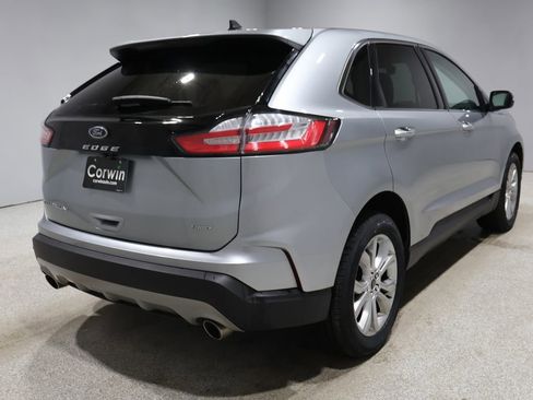 Used 2024 Ford Edge Titanium image 12