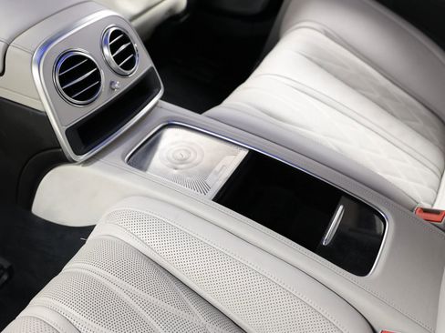 Used 2016 Mercedes-Benz S 65 AMG Coupe image 32