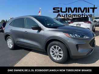 Used 2022 Ford Escape SE video 1