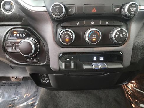 Used 2023 RAM 1500 Big Horn AWD/4WD image 18