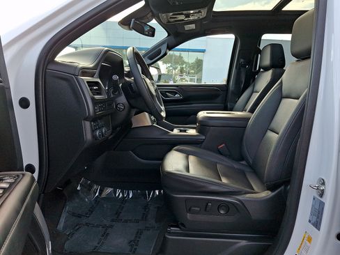 Certified 2023 Chevrolet Tahoe LT w/ Luxury Package AWD/4WD image 13