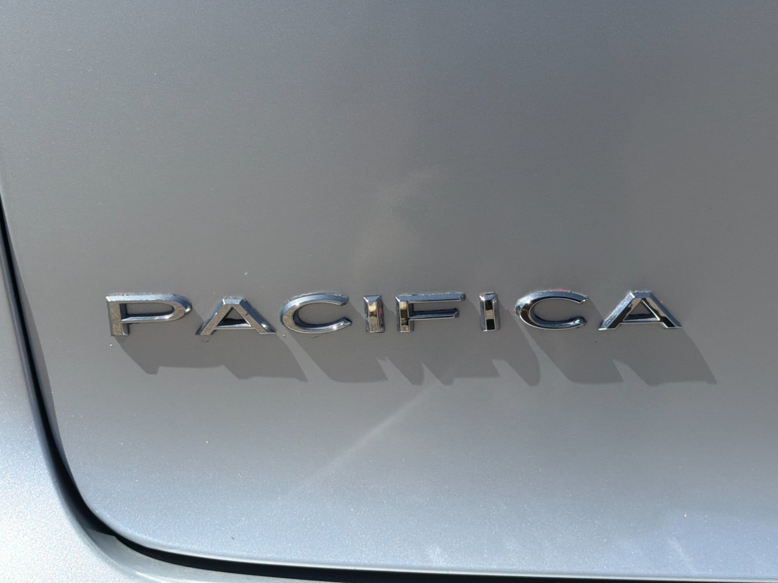 Used 2026 Chrysler Pacifica Limited FWD image 42