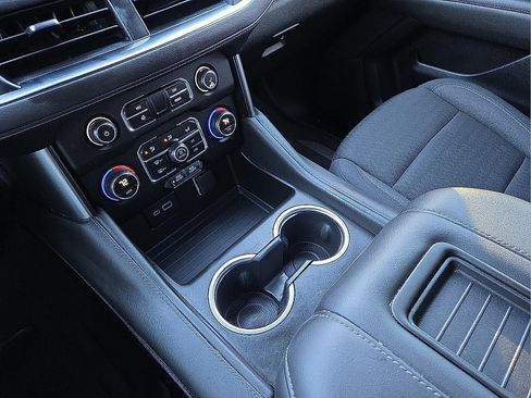 Used 2024 Chevrolet Suburban LS image 25