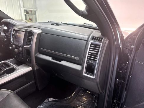 Used 2016 RAM 2500 Limited AWD/4WD image 29