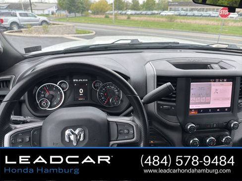 Used 2024 RAM 2500 Tradesman w/ Chrome Appearance Group AWD/4WD image 11