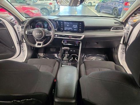 Used 2023 Kia K5 LXS FWD image 9