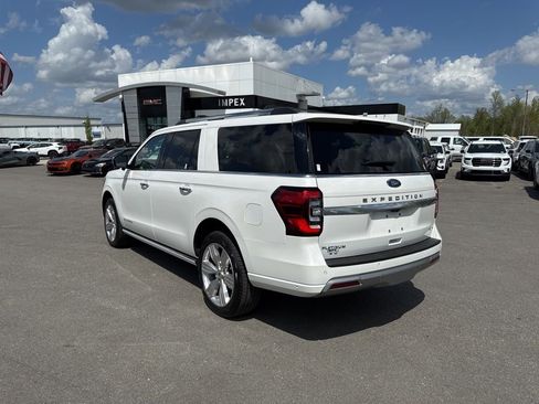 Used 2024 Ford Expedition Max Platinum image 3