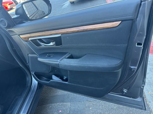 Used 2019 Honda CR-V EX image 18