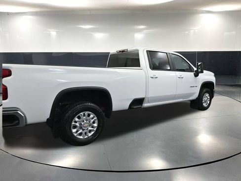Used 2025 Chevrolet Silverado 3500 LT w/ Safety Package AWD/4WD image 4