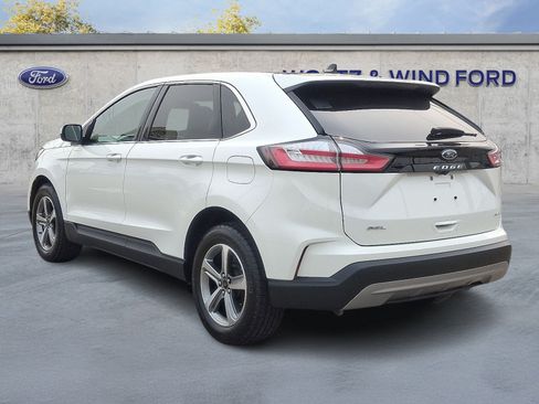 Used 2024 Ford Edge SEL w/ Convenience Package AWD/4WD image 4