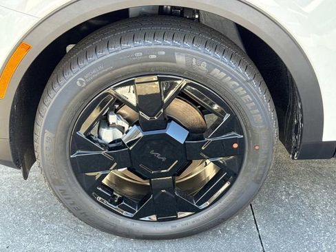 New 2026 Kia Sportage X-Line image 4