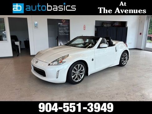 Used 2014 Nissan 370Z Touring RWD image 1