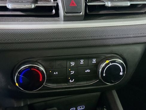 Used 2024 Chevrolet TrailBlazer LS image 24